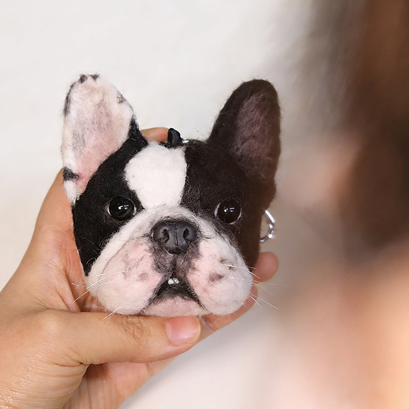 Personalized French Bulldog felt keychain with name tag 'Lucky', handmade dog lover gift, custom pet keepsake